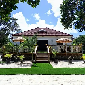 the-pilot-house-inn-between-the-beaches.comcaribbean.com/